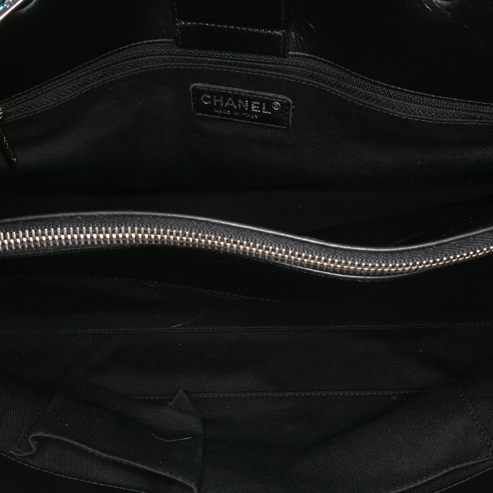 Pre-Loved Chanel Perforated Calfskin Up In The Air East West Tote - Picture 5 of 11